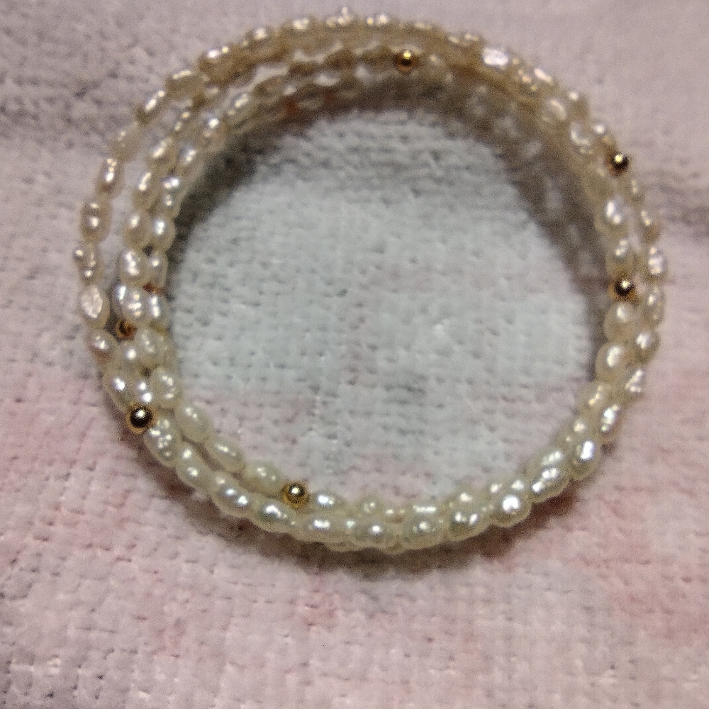 Freshwater and 10k gold multi strand bracelet